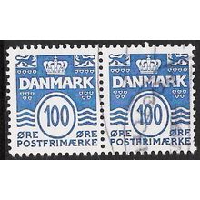 Mi 1414 x 2: 100 ø cobalt Definitive Stamp: Numeral in a Double Oval.