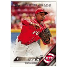 2016 Topps baseball card 585 Raisel Iglesias - Reds