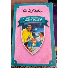 Upper Fourth at Malory Towers - Enid Blyton