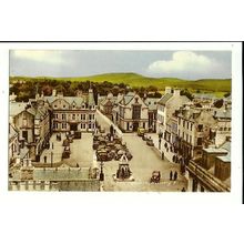 Aberdeenshire HUNTLY The Square Postcard (M and L 9)