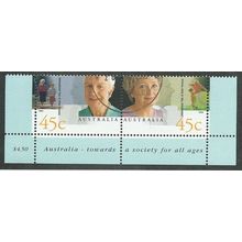 AUS 1999 SE~TE PAIR 45c 'YEAR OF THE OLDER PERSON' FINE USED (EBID40-229)