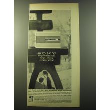 1960 Sony TR-810 Radio Ad - Sony the pocketable radio for good living
