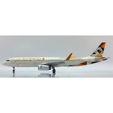 A321 ETIHAD AIRWAYS REG: A6-AEE WITH STAND - JC WINGS LH2403 1/200 - PRE ORDER