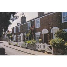 Burnham On Crouch Maldon Cottages Photo Postcard