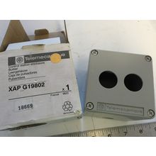 NEW XAPG19802 TELEMECANIQUE XAP-G,XAP-G19802 (PUSH BOTTON ENCLOSURE ONLY)Bi