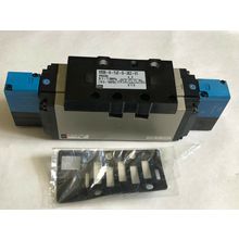 NEW SMC VSS8-8-YJZ-D-3EZ-V1 PNEUMATIC SOLENOID VALVE DC21-26V, 24 VDCL,sm