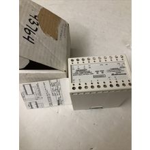 NEW BETA HATHAWAY DR20004T VAR TRANSDUCER 3PH 3WIRE 2ELEMENT 5A 120VAC 60HZ,CW
