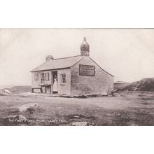 EC342 LANDS END -THE FIRST AND LAST HOUSE . PRINTED POSTCARD. LANDS END CACHET