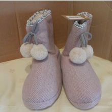 Pair of Ladies Slipper Booties - Faux Fur Lined - Pink - Med 5-6 – NEW