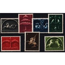 Netherlands. 1943 Set(7) S.G.571/577 Mounted Mint