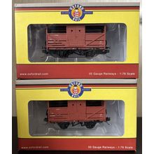 Pair of Oxford Rail 10 Ton Cattle Wagons Bauxite OR76CAT001 &OR76CAT001B, BNIB