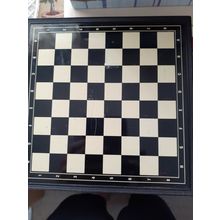 4 x game boards, metallic and magnetic in case with pieces