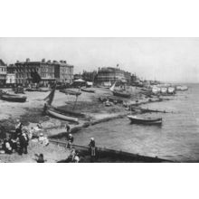 Marine Parade Bathing Machines Worthing Beach Steyne Hotel Sussex Postcard