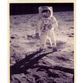 PHOTOGRAPHY'S FINEST HOUE ' APOLLO MOON LANDING...