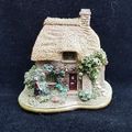 Lilliput Lane Rose Bouquet Cottage Thatched Vin...