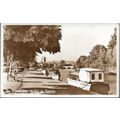 Henley on Thames, Oxfordshire - Promenade, boat...