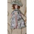 1/12 Victorian Red Head Female figure in Pale O...