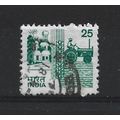 India.SG925bb 25p Village,Wheat and Tractor.Fin...