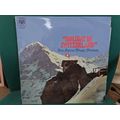 The Alpine Music Makers - Holiday on Switzerlan...
