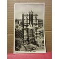 WESTMINSTER ABBEY, LONDON .used vintage postcar...