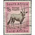 SOUTH AFRICA, MAMMAL, Gemsbok, Oryx gazella, li...