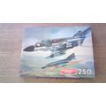 COMBAT AIRCRAFT: PHANTOM F-4 Jigsaw Puzzle (250...