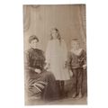 FAMILY picture Edwardian antique photograph pos...