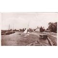 Stokesby Ferry Norfolk Postcard (NFK76333)