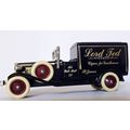 BOXED MODEL VAN * LORD TED CIGARS * PACKARD 193...