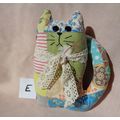 E Vintage Quilt Cat Pillow Tuck Shelf Sitter 7 ...