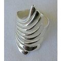 Menifa silver ring