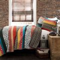 King size 3-Piece Quilt Set in Modern Colorful ...