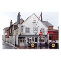 pu1333 - The Vectis Tavern , High Street , Cowe...