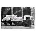pu3065 - BR - Electric Tractor at Hull, No.YE41...