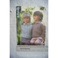 1984 Patons 7671 sweaters, DK, 61-81 cm, 24-32 ...