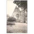 42 - La Bénissons-Dieu - façade de l'église