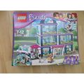 LEGO - 41318 - Friends - Heartlake Hospital - N...