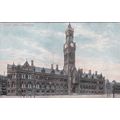 B817 BRADFORD TOWN HALL. COLOURED PRINTED POSTCARD