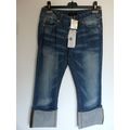 VILA BLUE DISTRESSED BLUE CROPPED JEANS w 27,28...