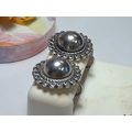 Estate Ball & loop framed Sterling Silver non-p...