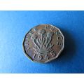 1945 GEORGE VI BRASS THREEPENCE - COIN - 4 FREE...