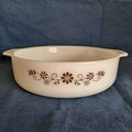 Vintage DYNAWARE CASSEROLE DISH Pyr-O-Rey Daisy...