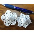 Button flowers #bf06 lot of 2 crochet decoratio...