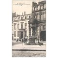 33 - BORDEAUX - les colonnes Rostrales et le mo...