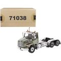 Western Star 4700 SB Tandem Day Cab Tractor Met...