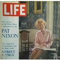Life Magazine August 25 1972 - Pat Nixon, Stree...