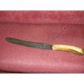 G PLUME DOLPHIN STREET BRISTOL BREAD KNIFE (08/05)