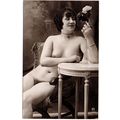 REAL PHOTOGRAPHIC REPRODUCTION EDWARDIAN ERA FRENCH FEMALE NUDE POSTCARD (4352)