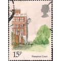 GB, Hampton Court Palace, white 1976, 15p