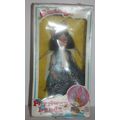 1982 Lesney Vogue Dolls Ginny Far Away Lands Gr...